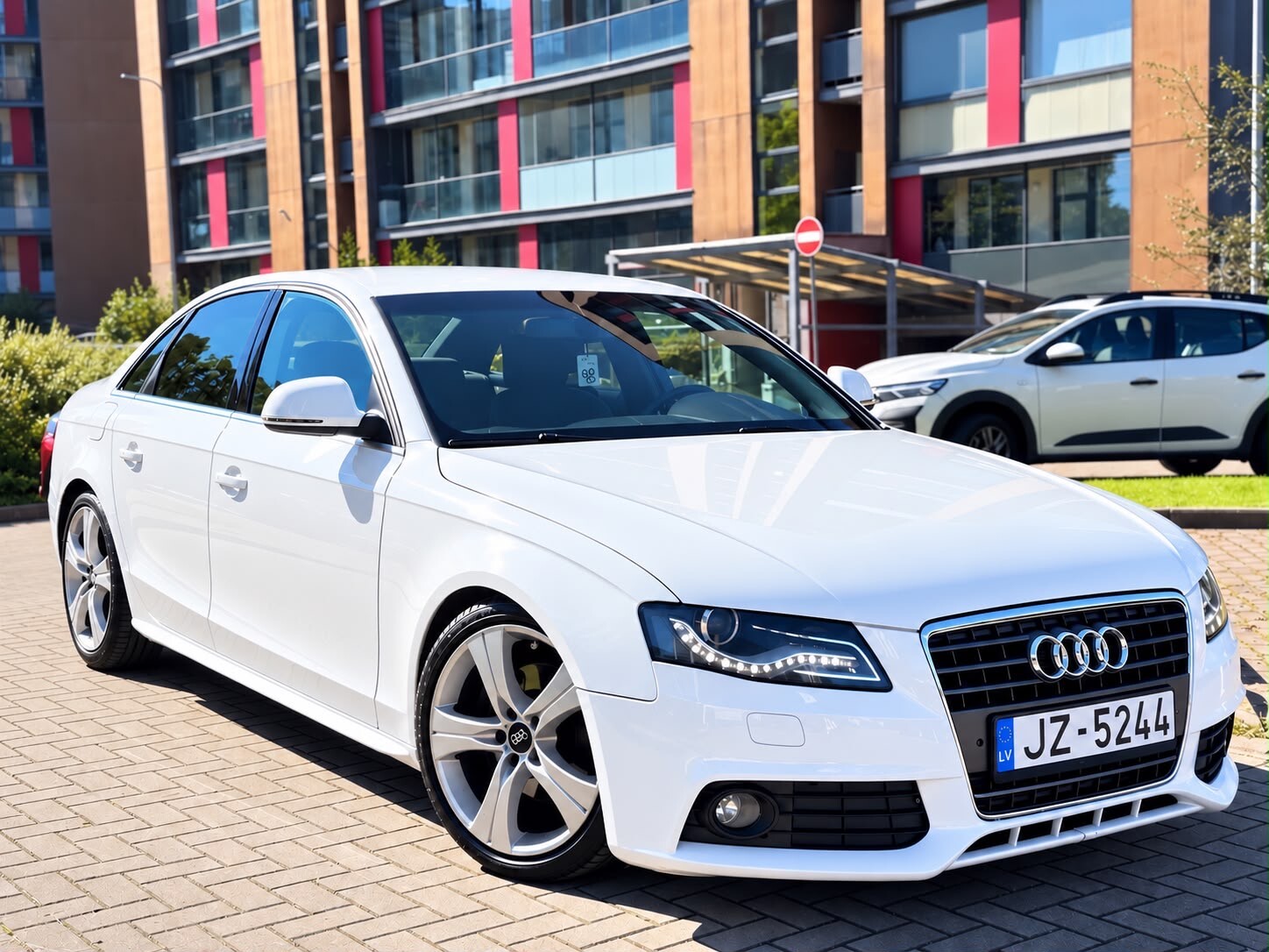 AUDI A4 — 2008, 360 000 km, 2.0