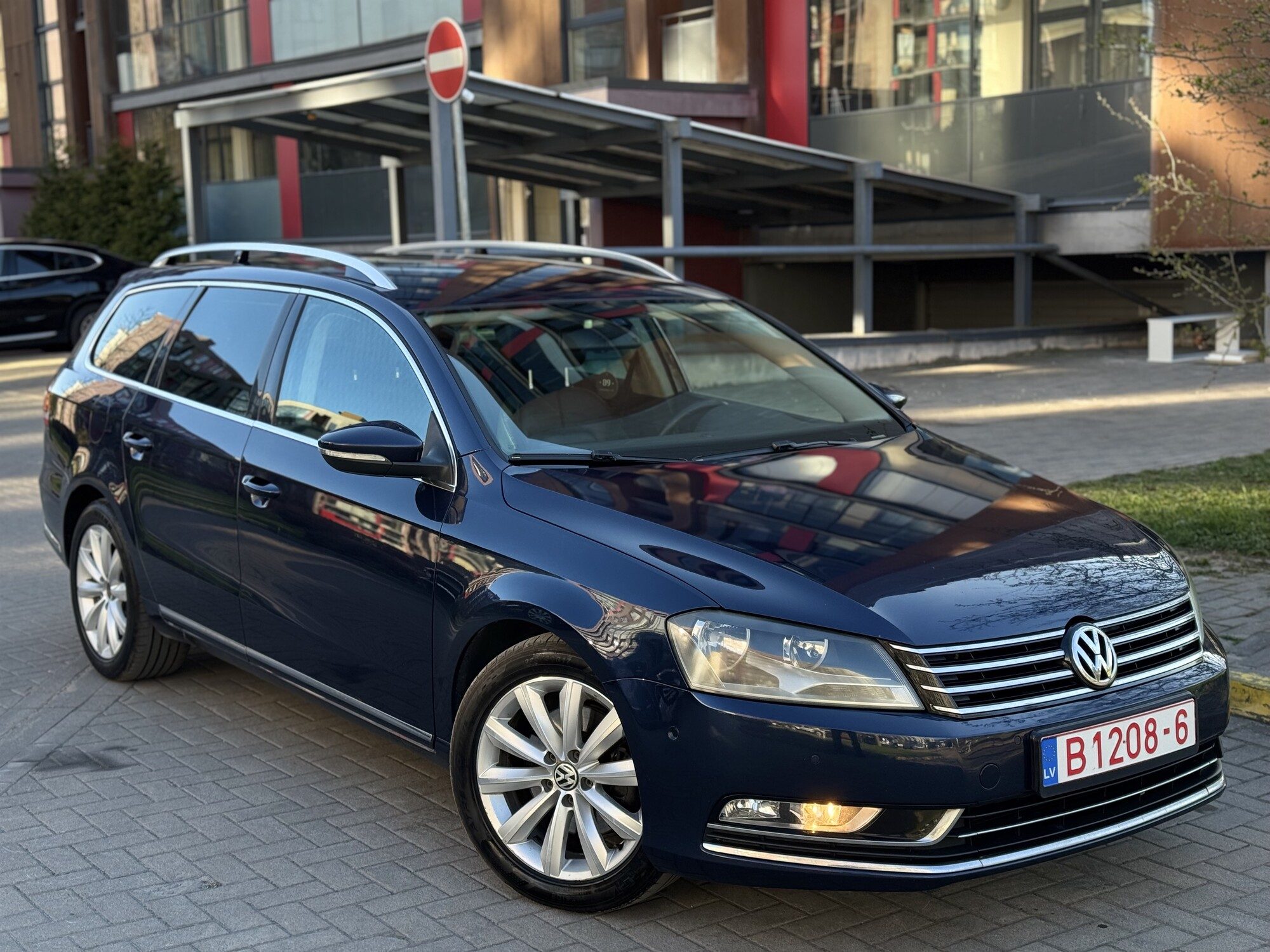 Volkswagen Passat (B7) — 2011, 357 000 km, 2.0 Dīzelis