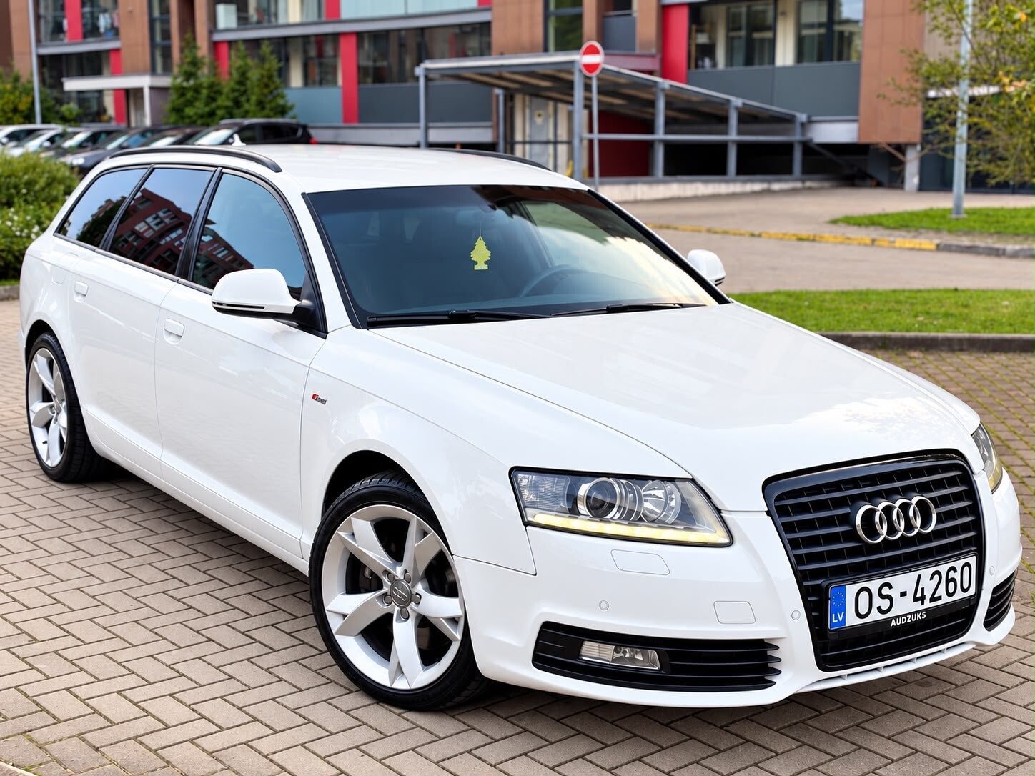 AUDI A6 — 2010, 386 000 km, 3.0 Dīzelis