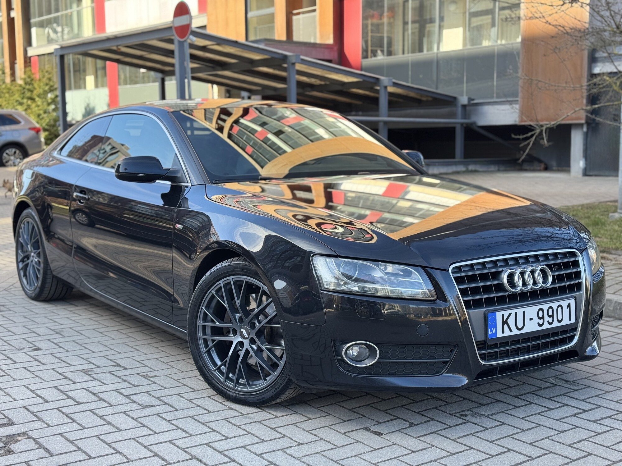 AUDI A5 — 2010, 250 000 km, 2.7 Дизель