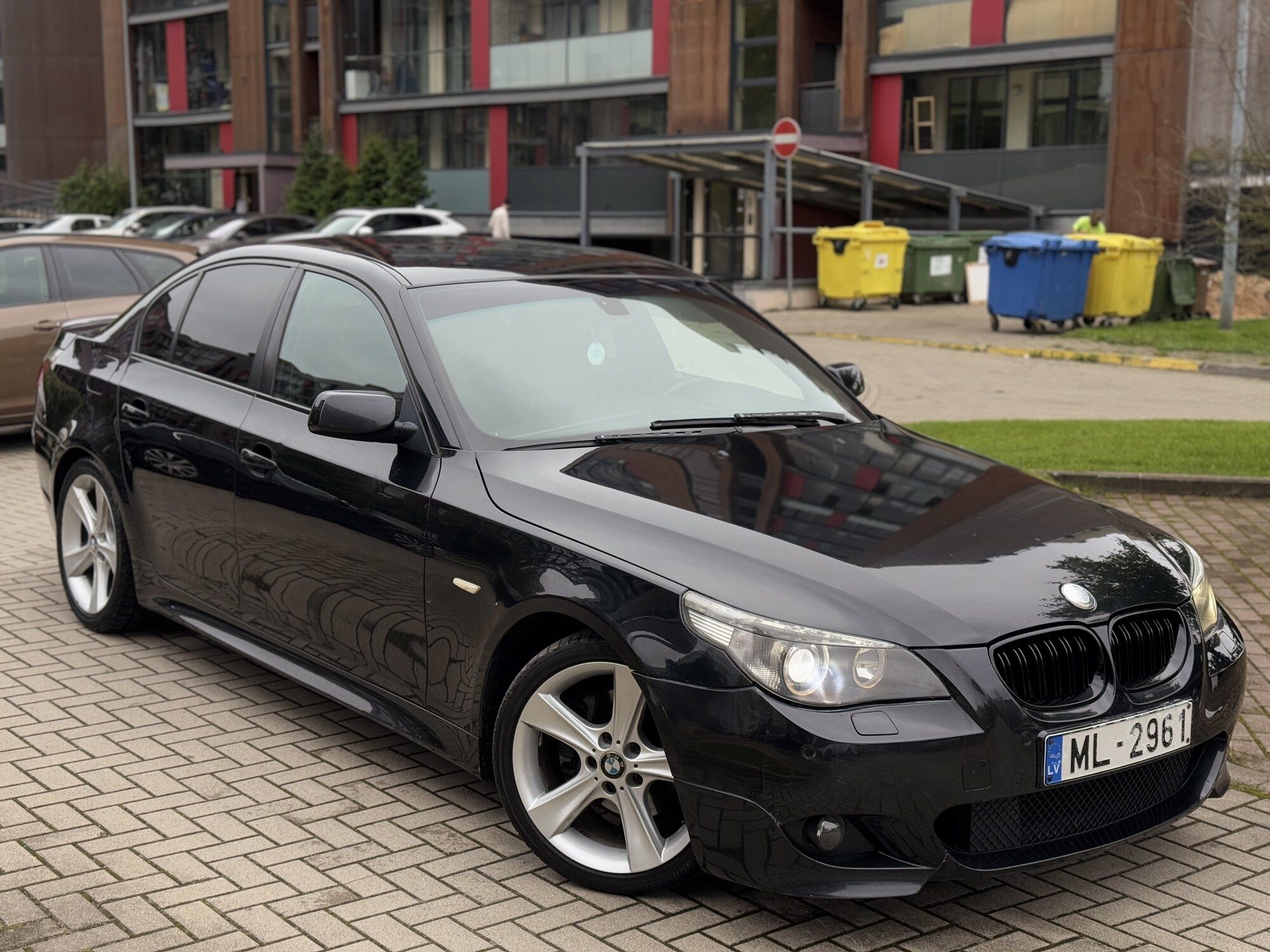 BMW 530 — 2004, 378 784 km, 3.0 Dīzelis
