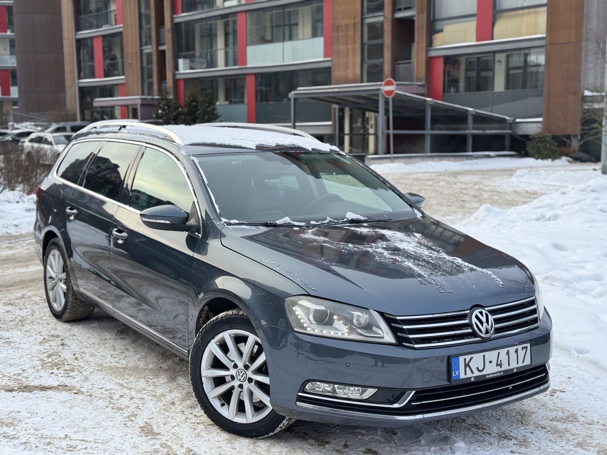 Volkswagen Passat (B7) — 2012, 336 000 km, 2.0 Dīzelis